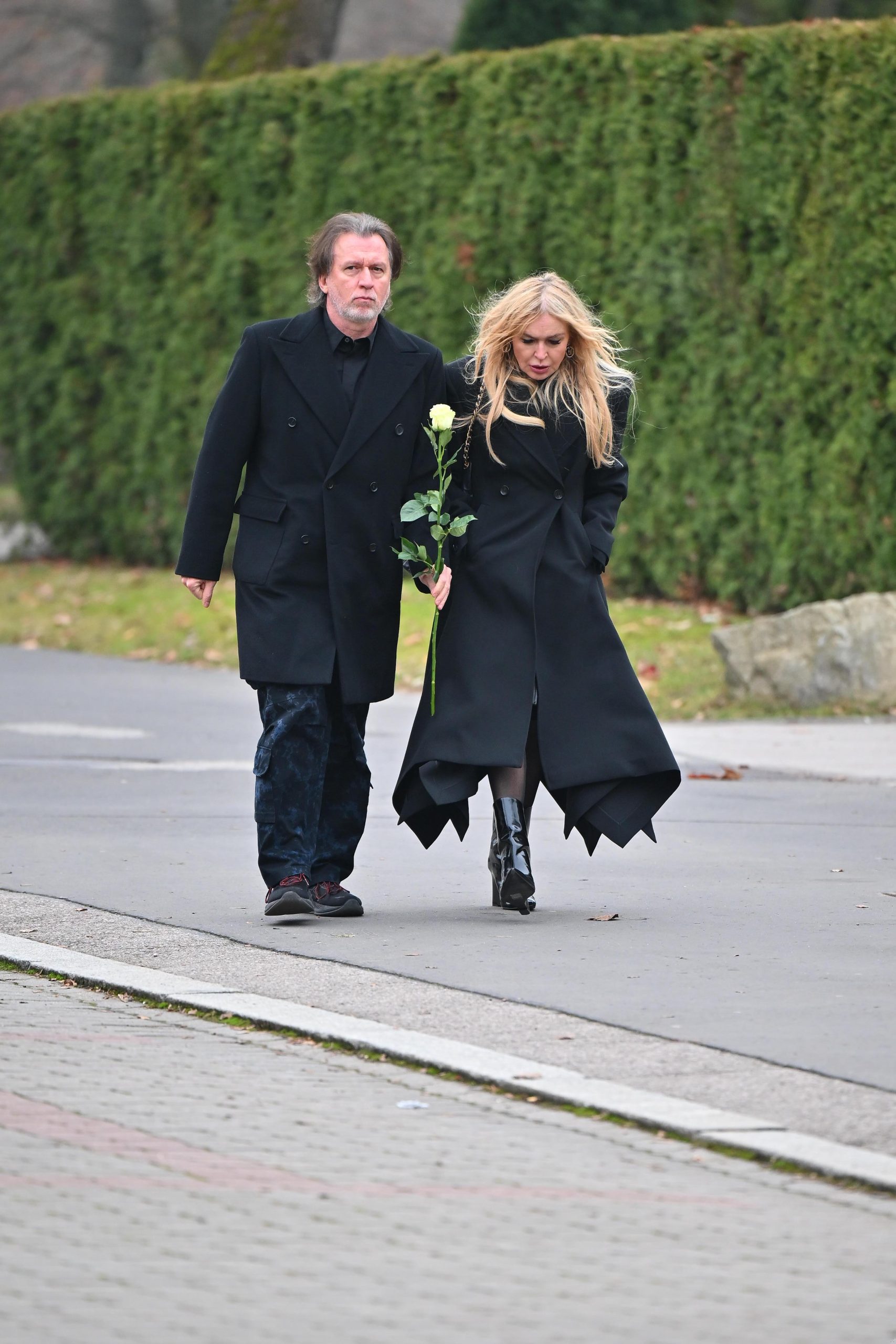 Zdjęcie Tłumy na pogrzebie Agnieszki Maciąg. Wybrzmiały poruszające słowa... #3