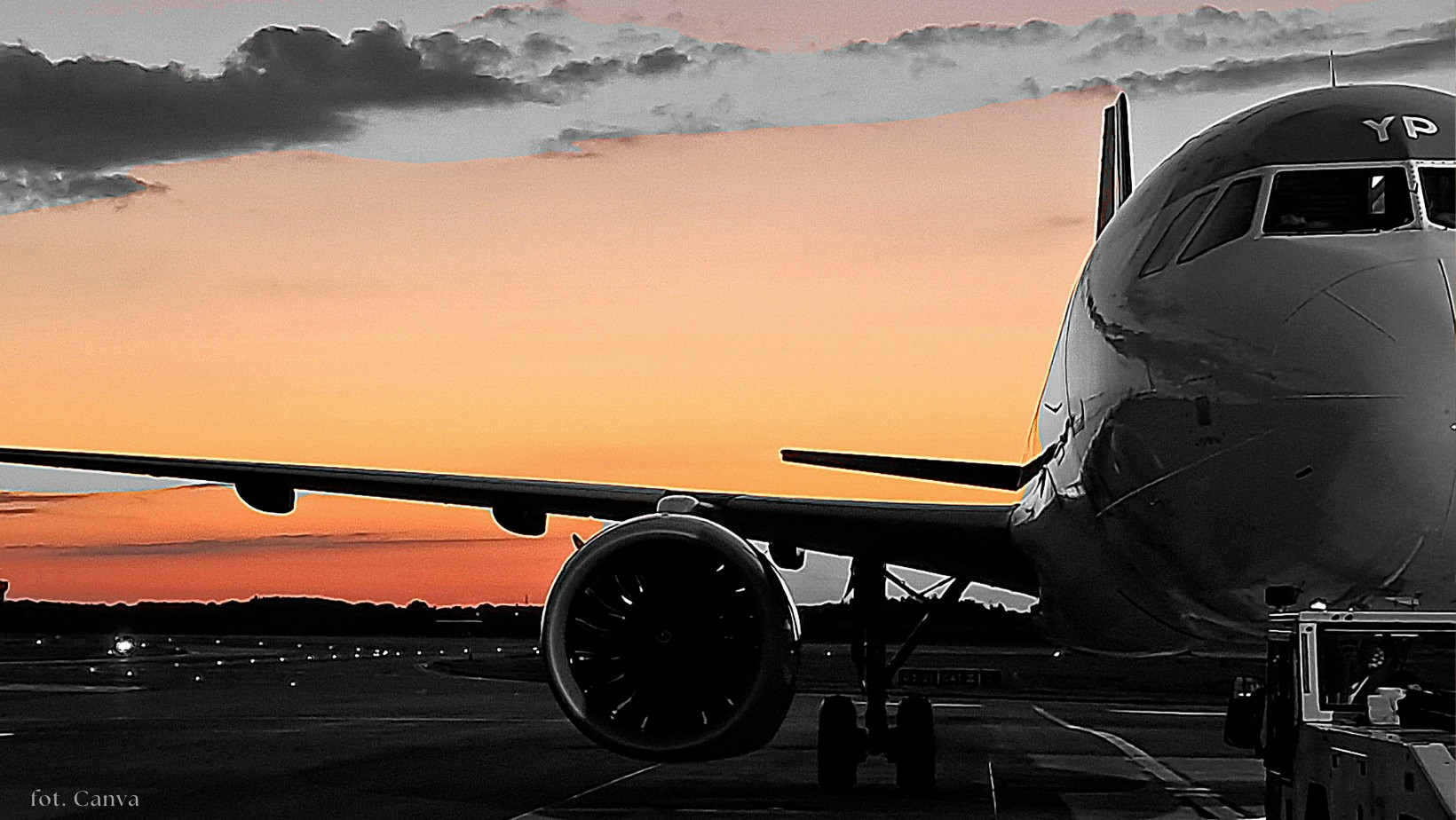Horror na autostradzie! Samolot zderzył się z samochodem!