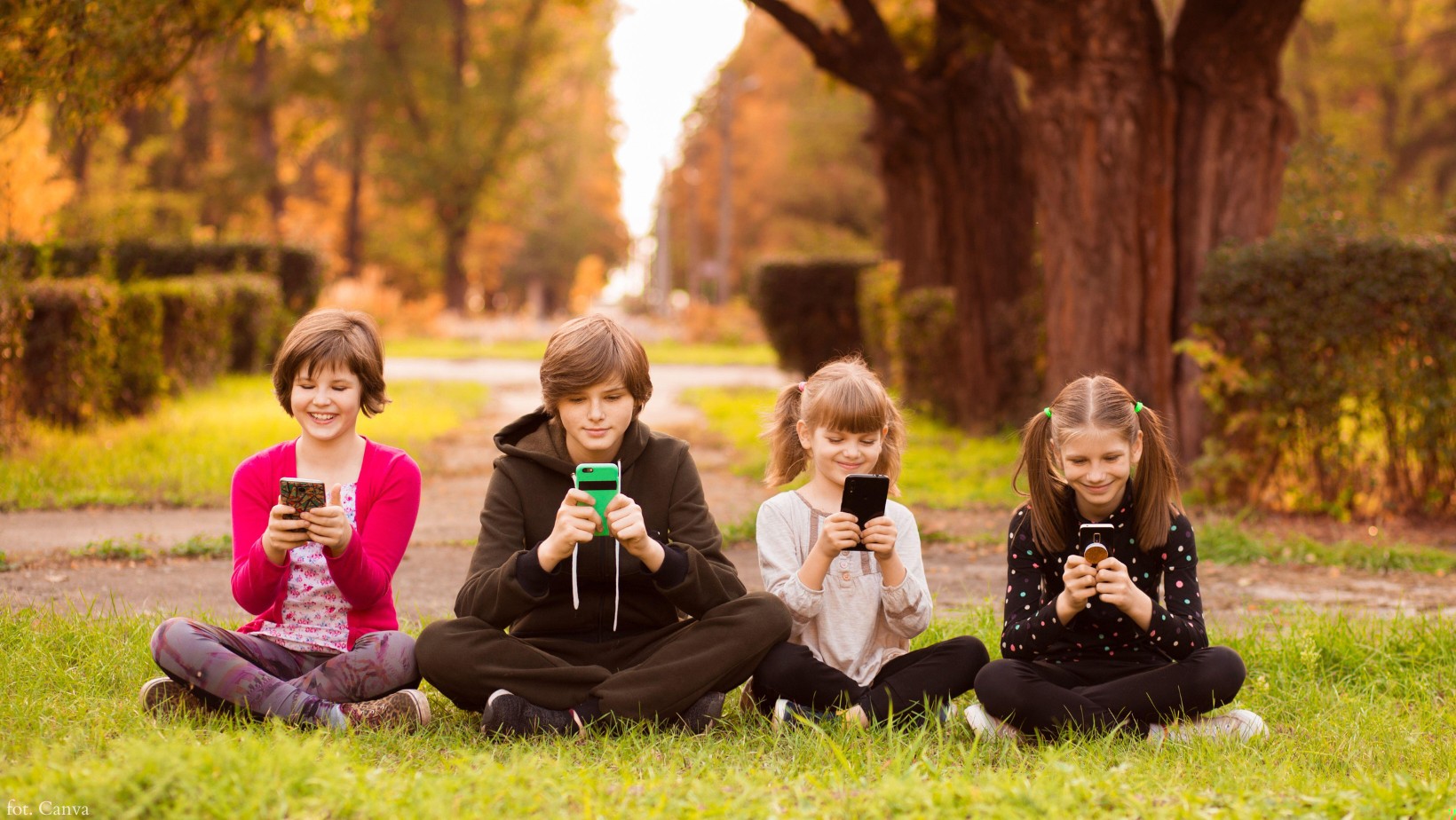Zakaz social mediów dla nieletnich! To pierwszy taki kraj!