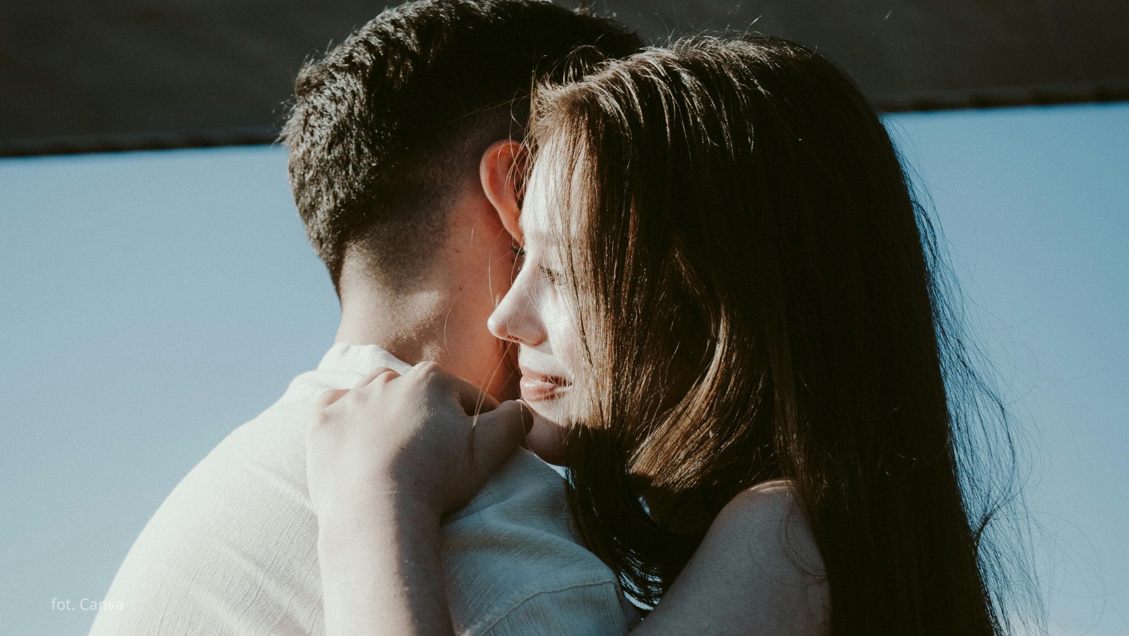 Twój partner robi TO? Uważaj, to znak, że może Cię okłamywać