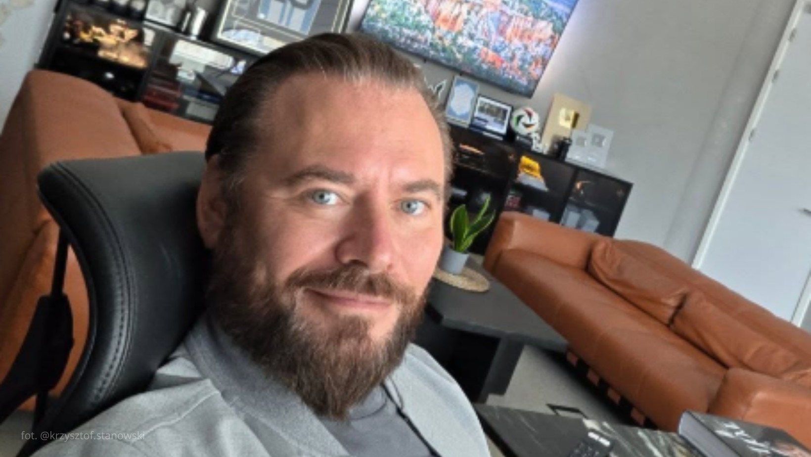 Burza wokół Krzysztofa Stanowskiego. Dziennikarz zabiera głos po głośnych zdjęciach z klubu!