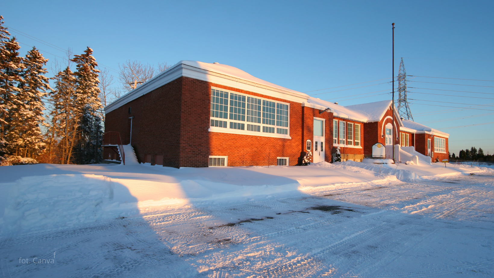 Paraliż szkół. 600 placówek bez normalnych lekcji. MEN wydało pilny komunikat