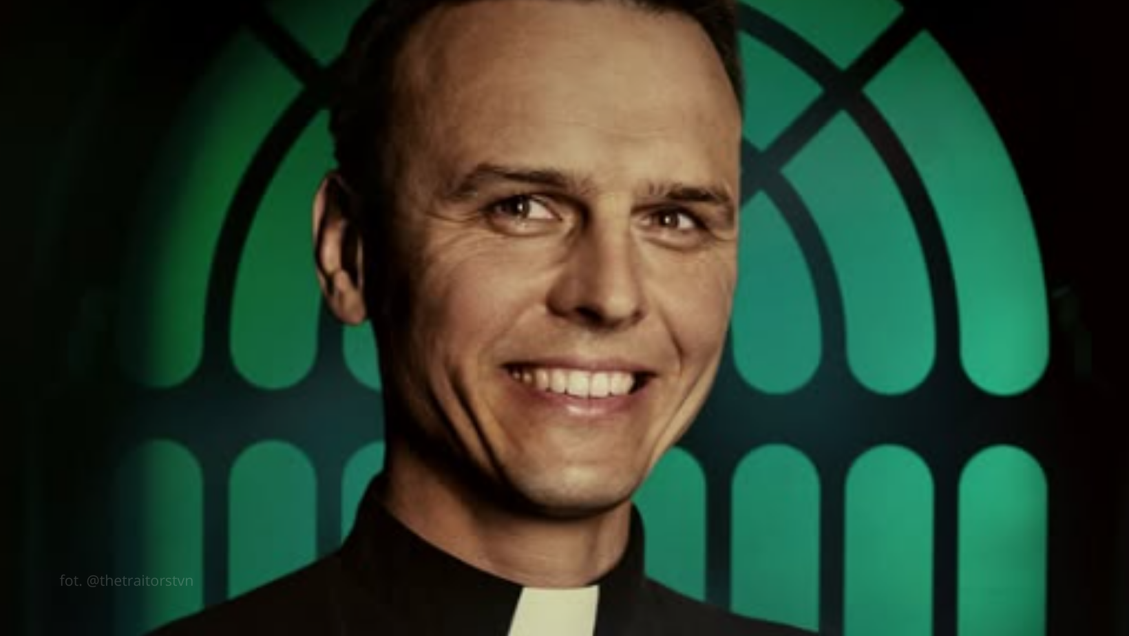 Ksiądz w kontrowersyjnym programie TVN. Co na to jego przełożeni?