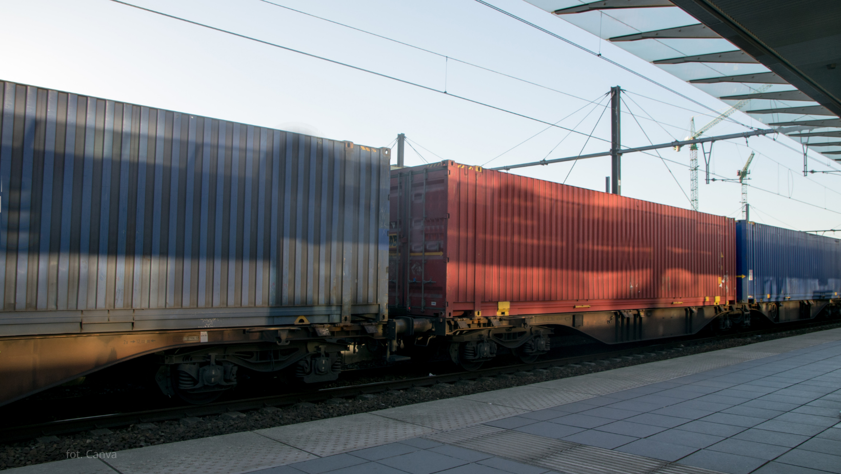 Wykolejenie pociągu na Mazowszu. Wagony zjechały z torów