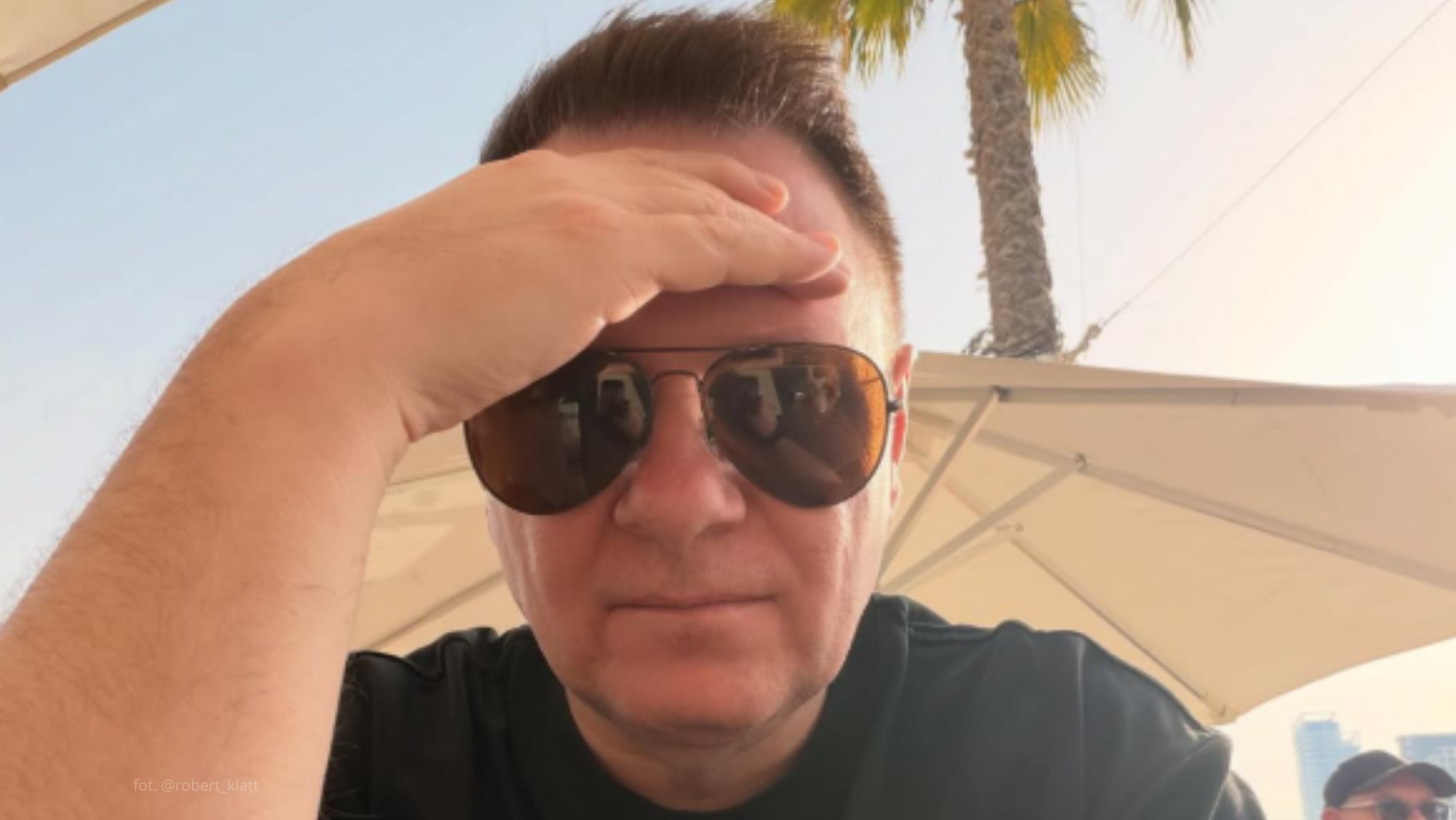 Dramatyczne chwile w Dubaju. Gwiazdor disco polo w końcu wrócił do Polski