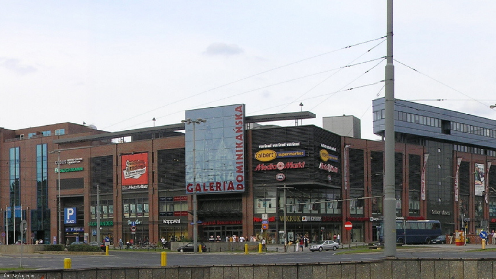 Kolejna tragedia we Wrocławiu. Mężczyzna spadł z dachu Galerii Dominikańskiej