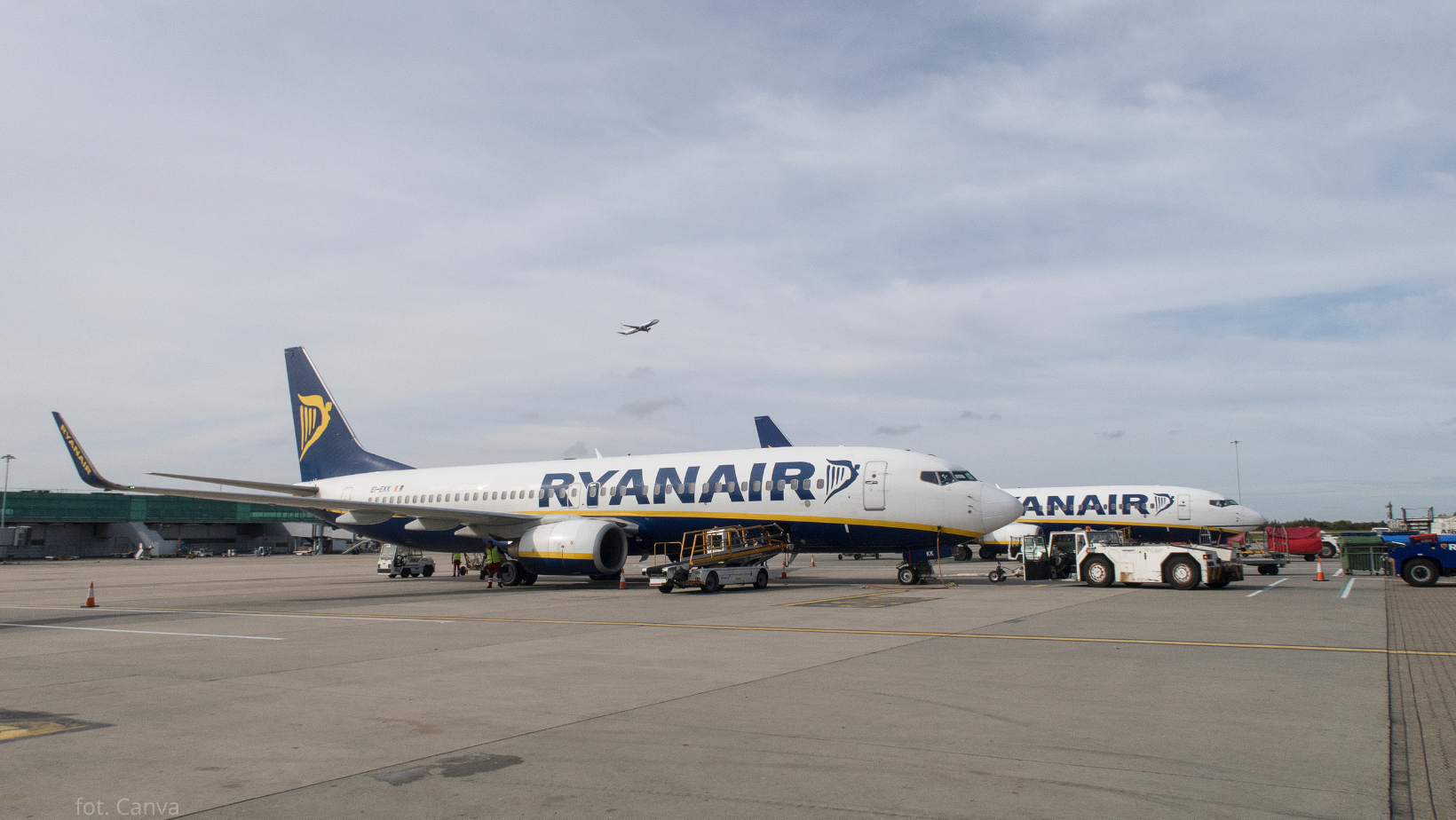 Ryanair tnie loty do Grecji. Z rozkładu znikną popularne trasy dla Polaków