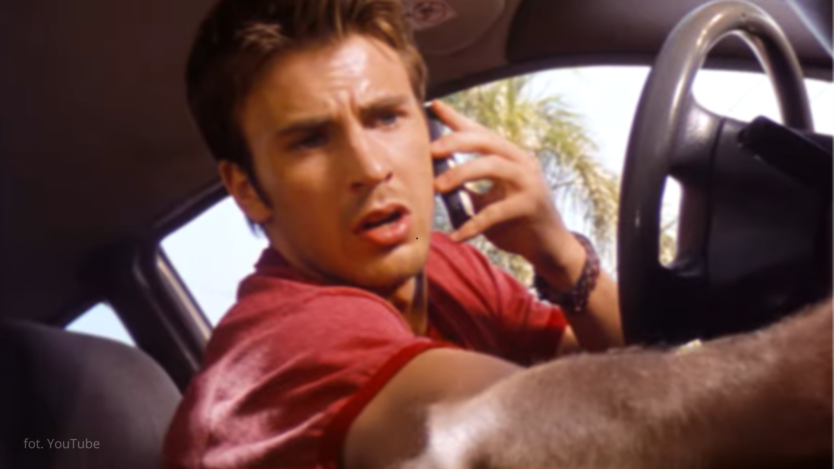 Chris Evans odbiera telefon od porwanej kobiety. Ten thriller jest już na Netflixie